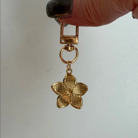 Mini white daisy purse clip - Picture 3 of 4